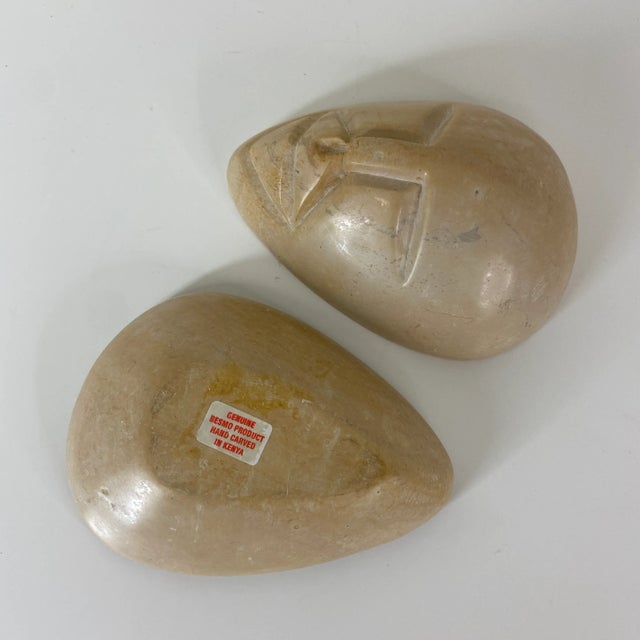 Tribal Vintage Kenyan Soapstone Face Box – Carved Lidded Trinket Box by Besmo For Sale - Image 3 of 10