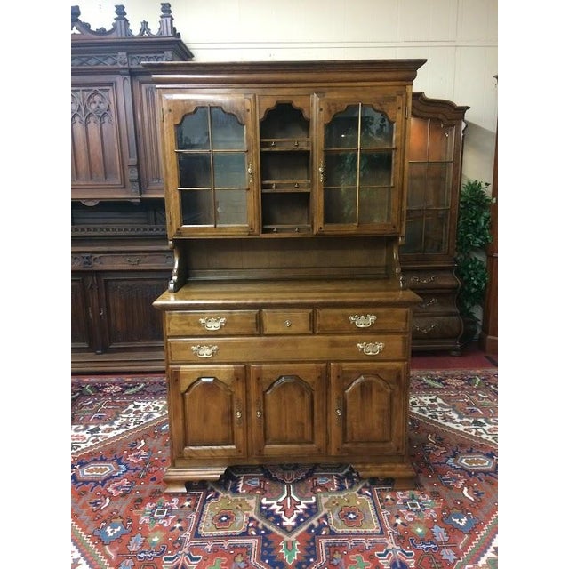 Vintage Maple Hutch China Hutch, Temple Stuart Furniture