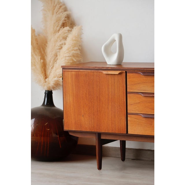 Vintage Scandinavian Teak Sideboard from Austinsuite, 1960s For Sale - Image 6 of 18