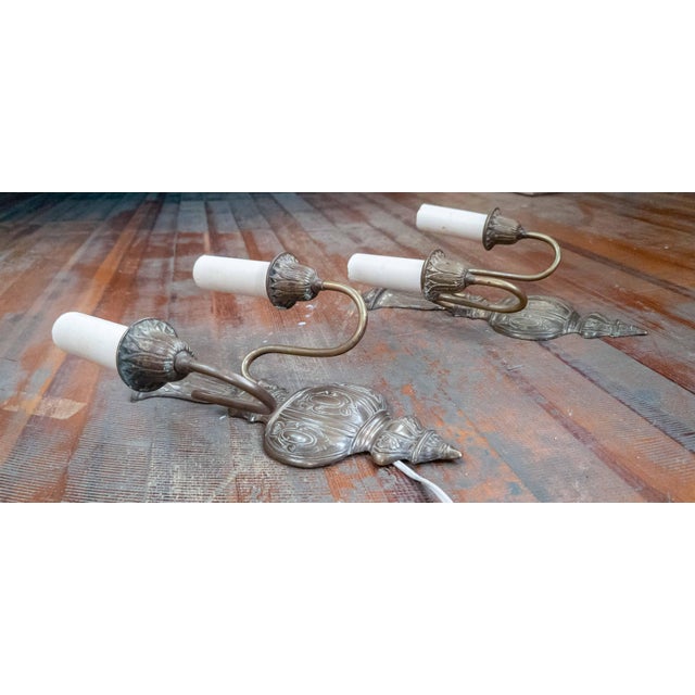 20th Century American Pair of Brass Wall Sconces in Georgian Adams Revival Style For Sale - Image 10 of 17