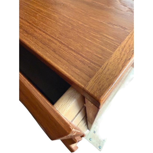 1970s Danish Teak Long Chest Vitre of Denmark For Sale - Image 9 of 12