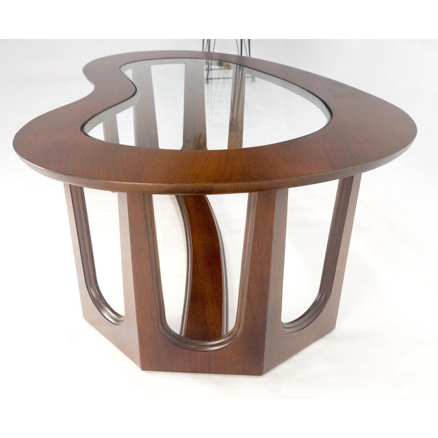 Mid-Century Modern Oiled Walnut Boomerang Kidney Shape Glass Top Stretcher Base Coffee Table Mint! For Sale - Image 3 of 15