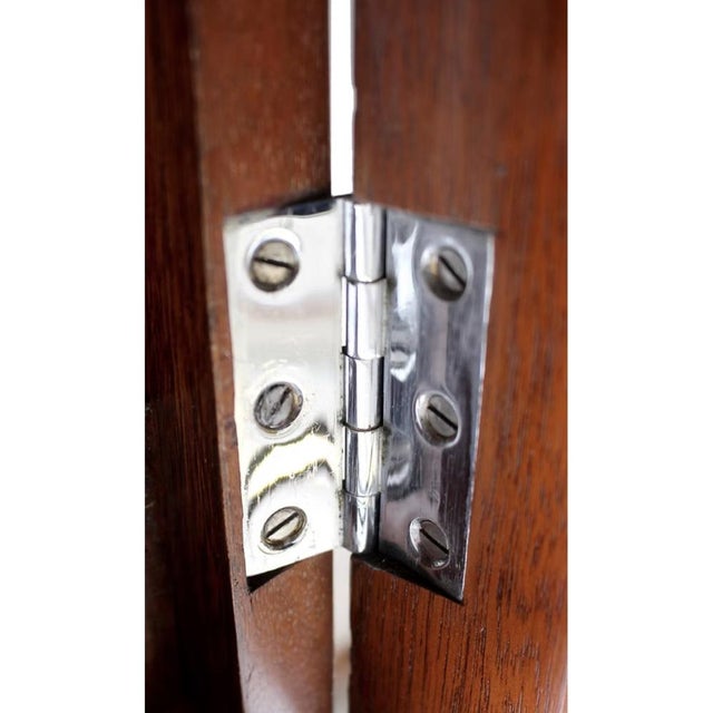 1930s English Art Deco Blonde Walnut Wardrobe, 1930 For Sale - Image 5 of 14