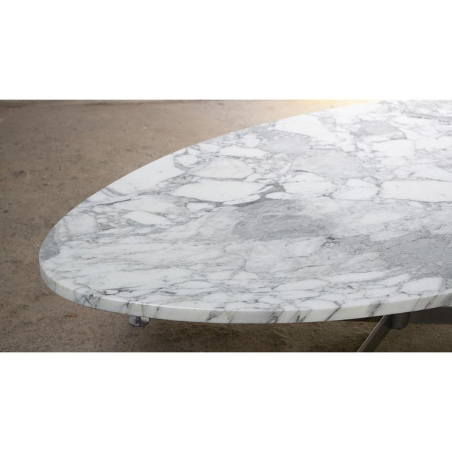 Metal Large Oval Marble Coffee Table by Kin for Arflex, 1970s For Sale - Image 7 of 11