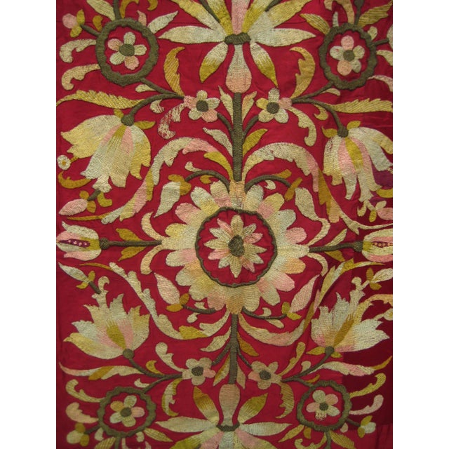 18th Century 18th Century Large Silk Italian Silk and Gold Embroidery Tapestry For Sale - Image 5 of 14