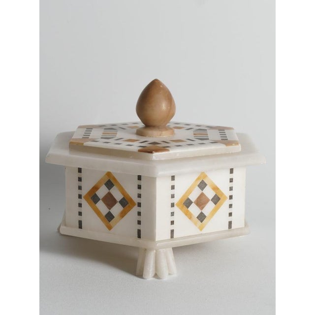 Italian Pietra Dura and Alabaster Inlay Hexagonal Box For Sale - Image 4 of 18