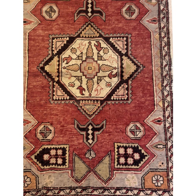 The luxurious quality of the wool (for which Oushaks have always been famous) contributed to the vibrancy of the colors....