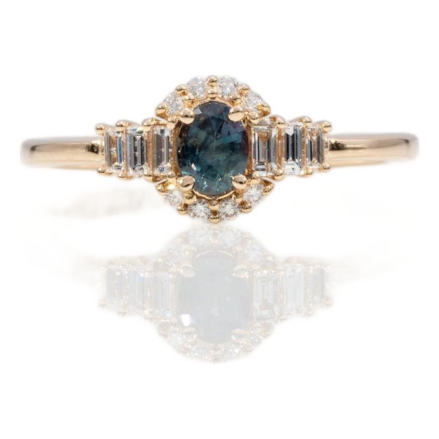 Alexandrite Ring With Earth-Mined Diamond Accents in Solid 14k Gold, 5x3.5mm For Sale