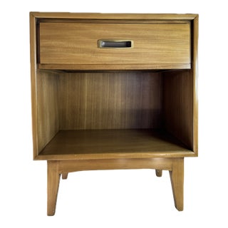 Mid 20th Century Mid-Century Modern Drexel Nightstand For Sale