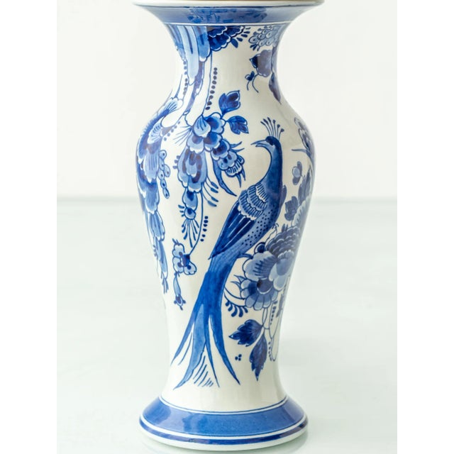 Vintage Royal Delft Blue Ceramic Table Lamps with New Green Silk Lampshades, Set of 2 For Sale - Image 3 of 12