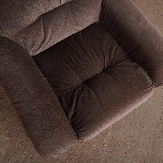 Vintage Italian Lounge Chair For Sale - Image 3 of 11