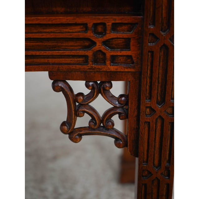 Pair of Chippendale Mahogany Glass Top Showcase End Tables For Sale - Image 10 of 17