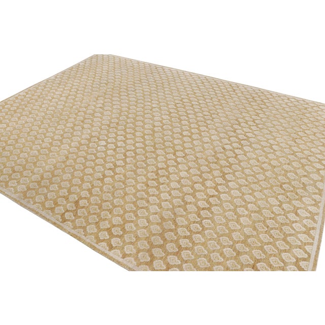 Not Yet Made - Made To Order Rug & Kilim’s Oversized Block Print Rug in Gold with Cream Floral Pattern- 13x19 For Sale - Image 5 of 7