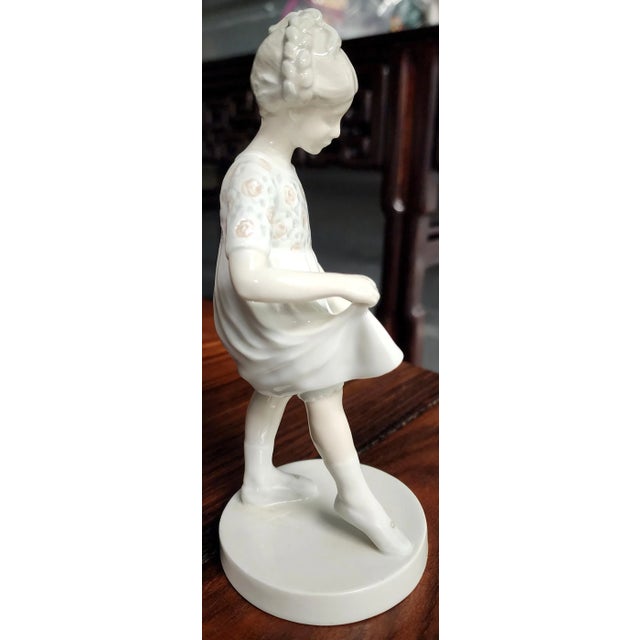 Bing & Grondahl Danish Hand-Painted Fine Porcelain Figurine For Sale In Los Angeles - Image 6 of 13