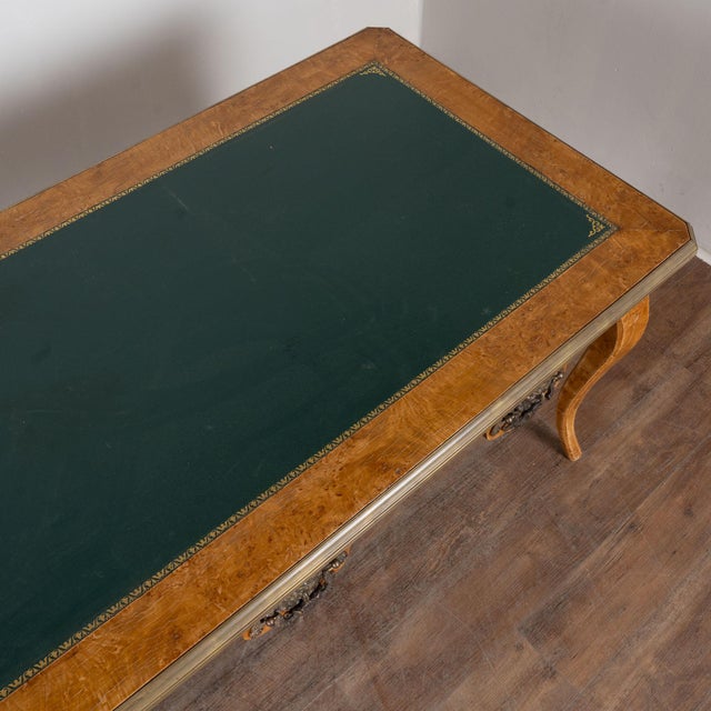 Early 20th Century Louis XV Style Burlwood Writing Desk With Leather Top For Sale - Image 4 of 18