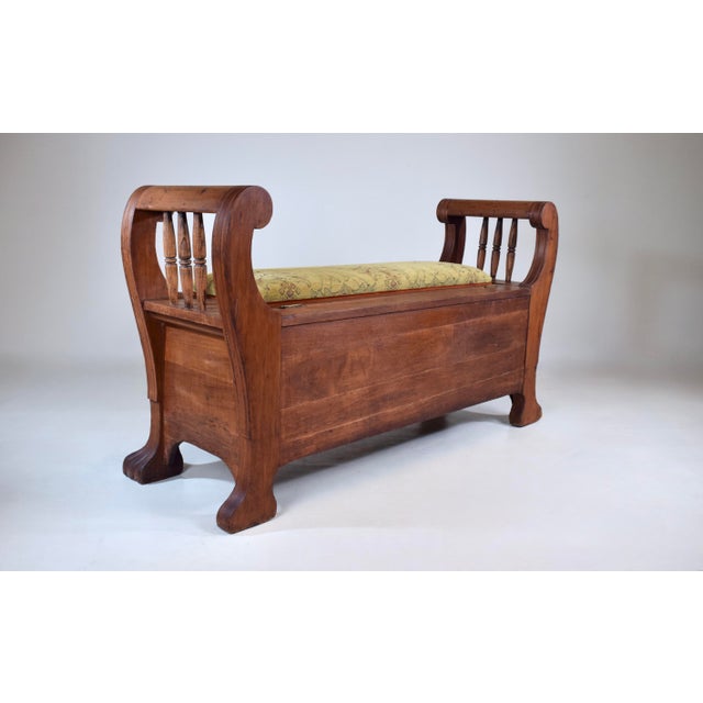 Antique White Oak Storage Bench, Hand-Carved, 19th C., Usa For Sale - Image 15 of 16