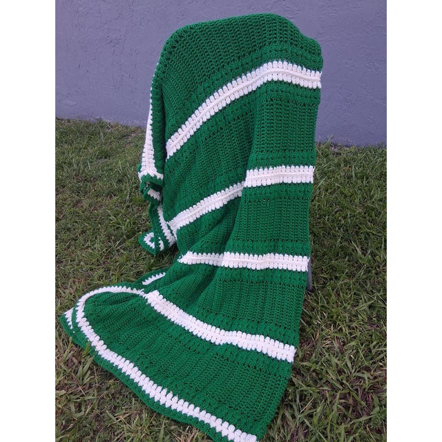 Traditional 1960's Hand Knit Green/ White Blanket- Very Clean For Sale - Image 3 of 12