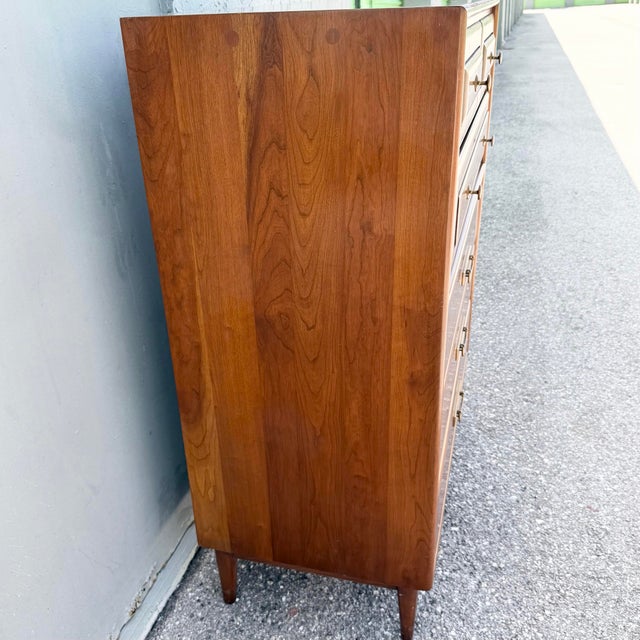 Mid-Century Modern Cliff House 6-Drawer Chest by Heywood-Wakefield For Sale - Image 9 of 12