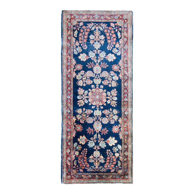 Early 20th Century Persian Sarouk Rug For Sale