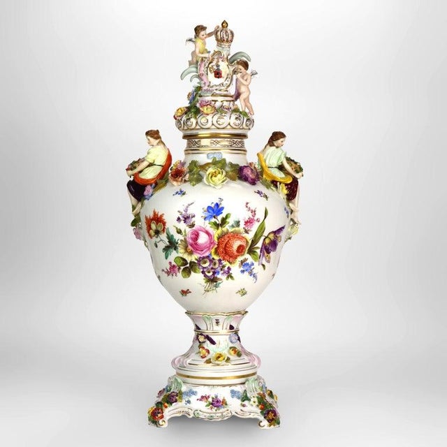 Large German Dresden Figural, Scenic & Floral Lidded Porcelain Palace Urn C1880 For Sale - Image 6 of 18