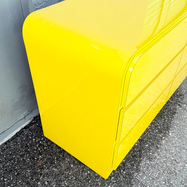 1980s Postmodern Yellow Gloss Laminate Waterfall Dresser For Sale - Image 5 of 7