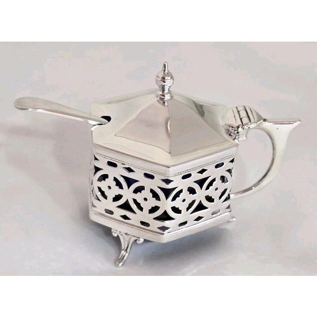 Metal Antique Sterling Silver Three-Piece Cruet Set, Birmingham, 1926, Set of 3 For Sale - Image 7 of 18