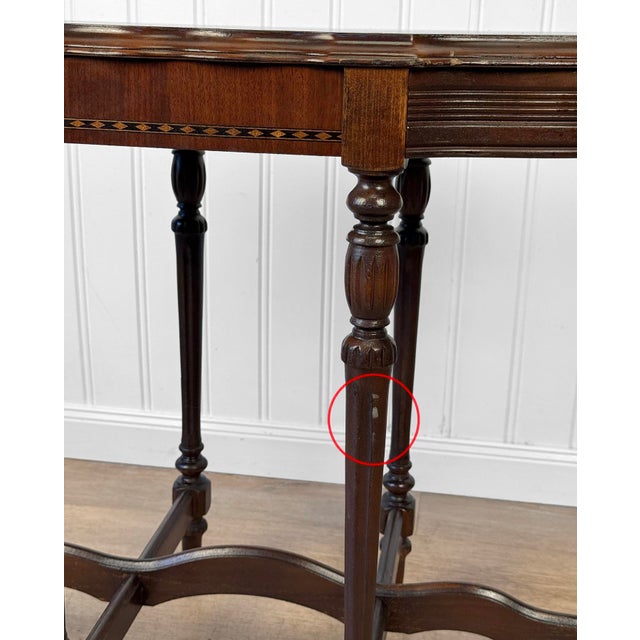 Vintage Traditional Victorian Mahogany Inlaid Scalloped Side Table For Sale - Image 11 of 15
