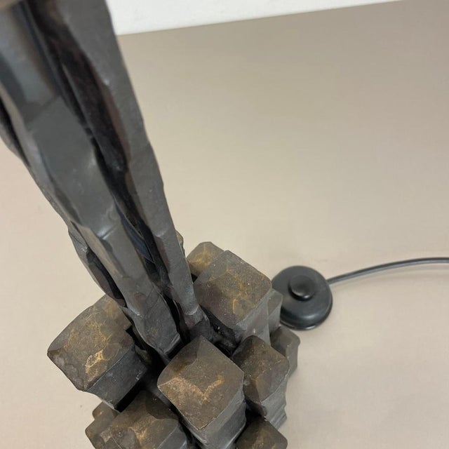 Sculptural Brutalist Cast Iron Table Light attributed to Lothar Klute, Germany, 1970s For Sale - Image 16 of 18