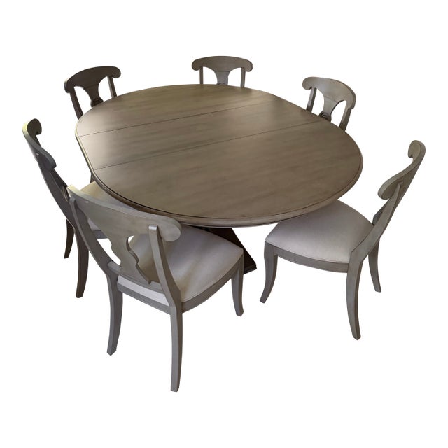 Ethan Allen Cooper Round Dining Table and Chairs (6) For Sale