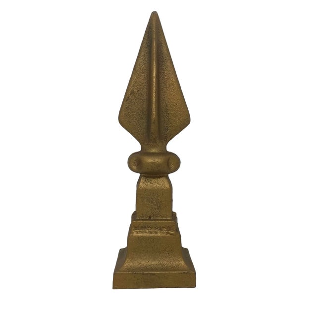 Contemporary Decorative 10” Cast Iron Gold Painted Arrow Finial. Unique Statement Piece!l. Add a touch of modern elegance...