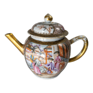 18th Century Chinese Export Qianlong Period Teapot in Mandarin Palette