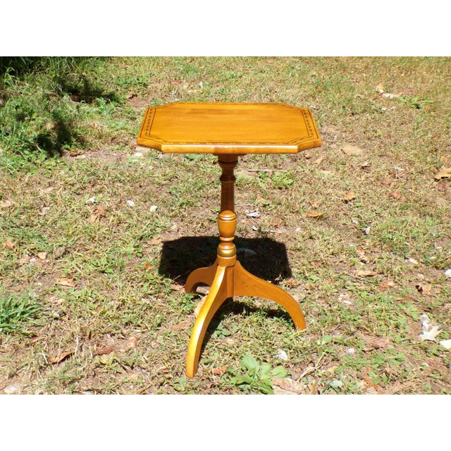 Vintage L. Hitchcock Maple Stenciled Tripod Candle Stand Pedestal Side Table For Sale In Boston - Image 6 of 15