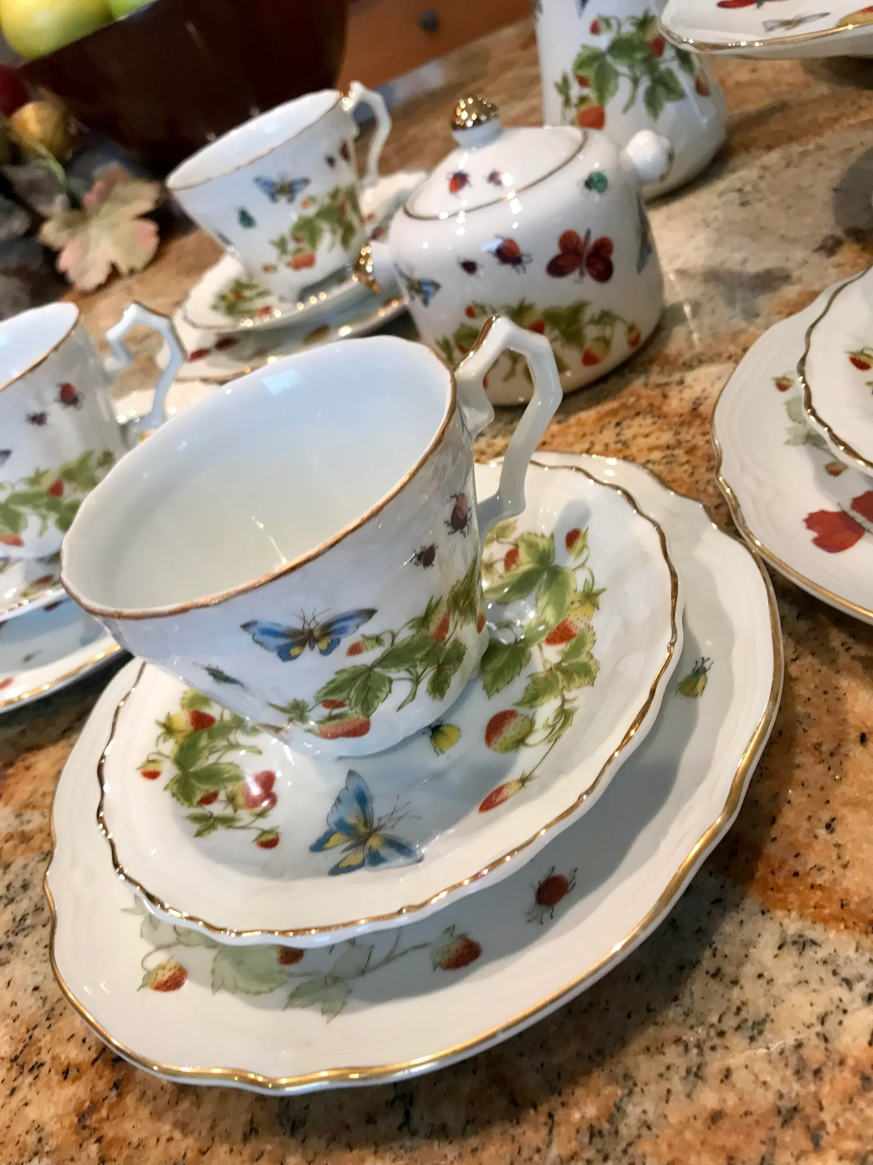 1960年代 limited   <tea time> 1960s Royal Crown Spring Time Tea Set for Six Hand Painted