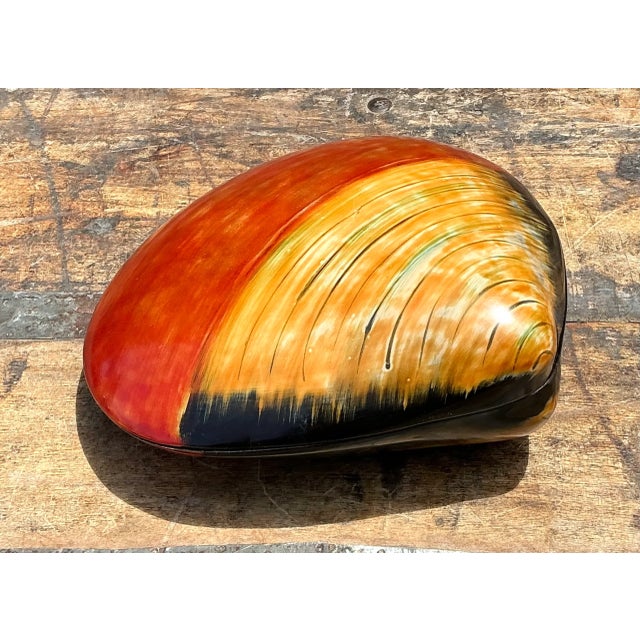 Vintage Lacquered Clam Shell Box For Sale - Image 4 of 12