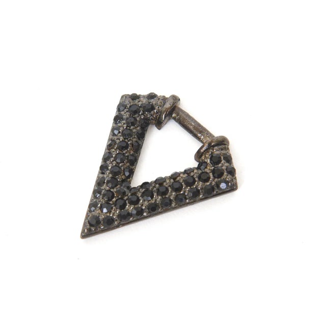 Vintage Hallmarked Diva Black Rhinestone Clip on Earrings 80's Pair Of For Sale In Miami - Image 6 of 11