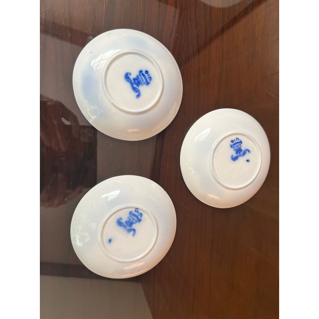 Set of Three “Flow Blue” Saucers - 1892 For Sale In Saint Louis - Image 6 of 13