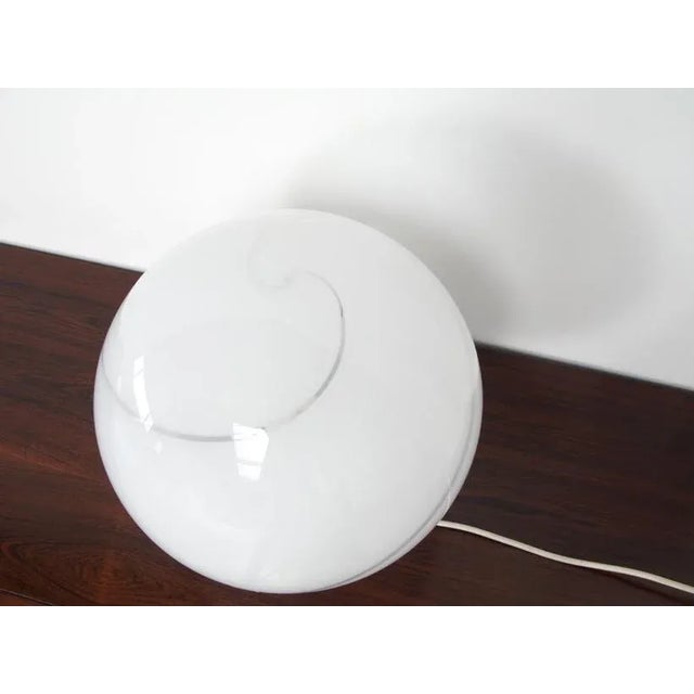 Spherical Murano Glass Table Lamp by Alfredo Barbini for Made Murano Glass, 1970s For Sale - Image 4 of 6