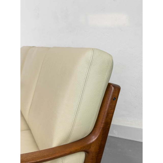 3-Seater Senator Sofa in Leather and Teak by Ole Wanscher for Cado, 1977 For Sale - Image 13 of 18