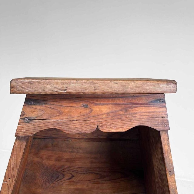 This large wooden Fumidai is a beautiful example of traditional Japanese craftsmanship from the 1940s. Dimensions: Height:...