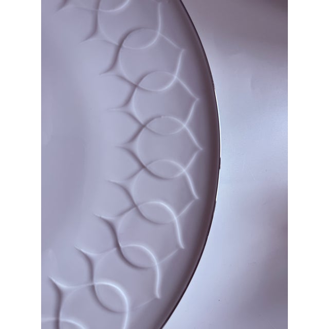Rosenthal Lotus Platin Cake Plate by Björn Wiinblad for Rosenthal, 1980 For Sale - Image 4 of 5
