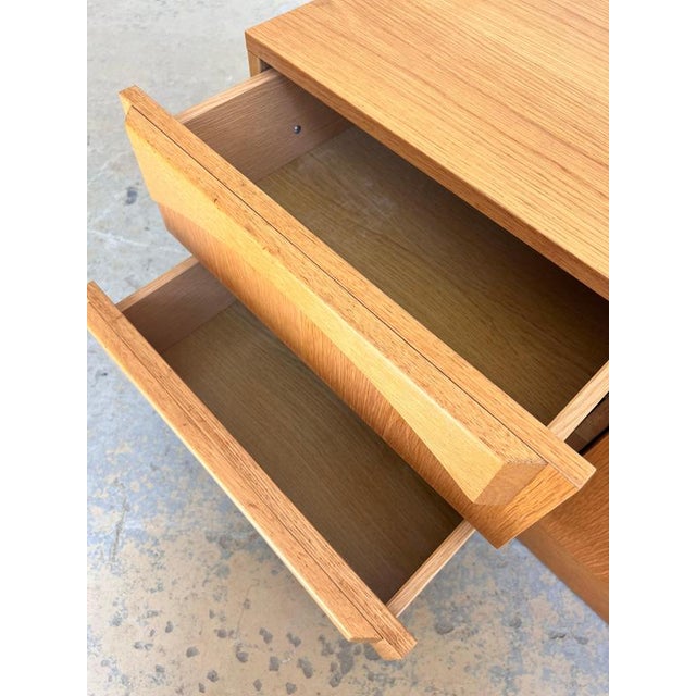 Oak Chest of Drawers from Gerneth For Sale - Image 6 of 11