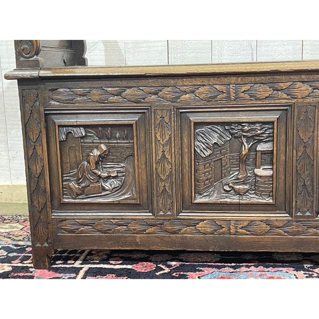 Early 20th Century Breton Storage Bench in Oak and Chestnut For Sale - Image 3 of 16