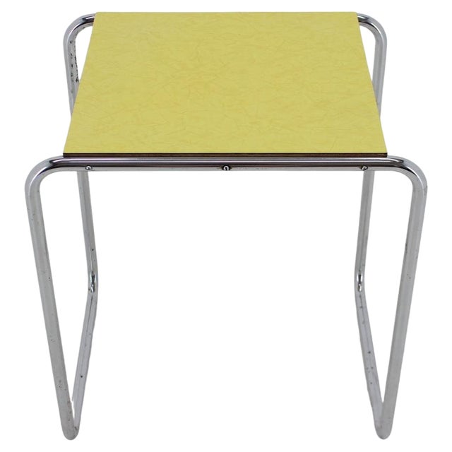 Tubular Chrome Plated Side Table, Former Czechoslovakia, 1960s For Sale