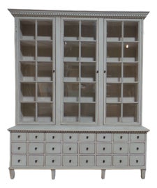 Example of China and Display Cabinets