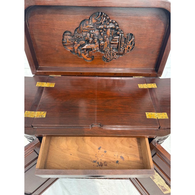 1950's George Zee Chinese Chippendale Dry Bar Expanding Cabinet For Sale - Image 9 of 18