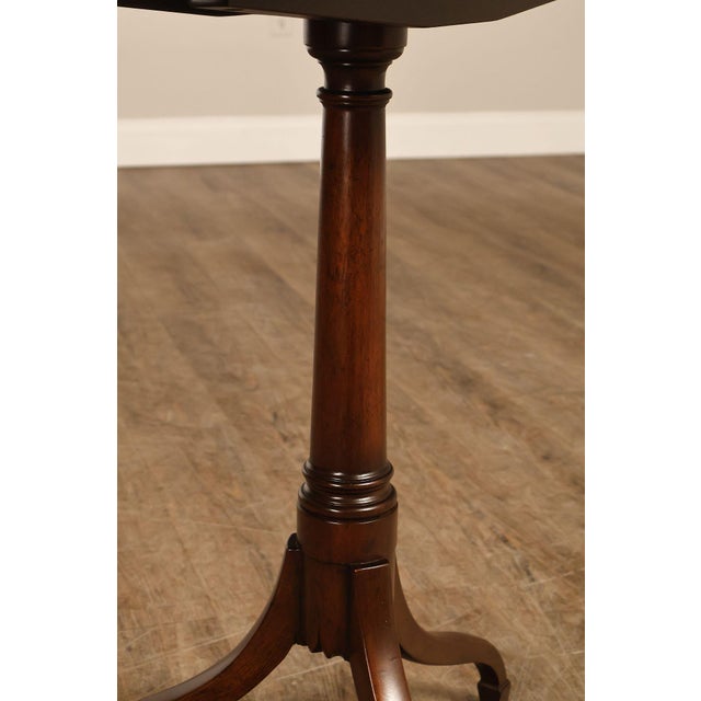 Kittinger Colonial Williamsburg Mahogany Oval Tilt Top Table For Sale - Image 9 of 18