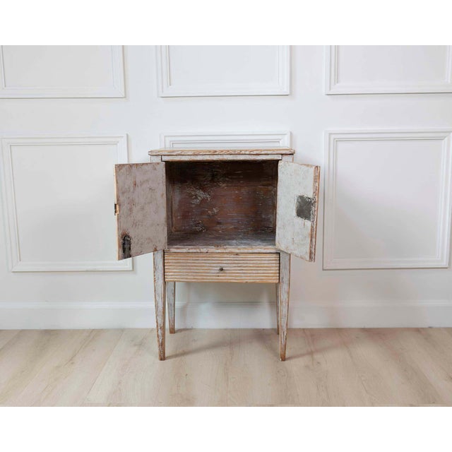 Swedish 18th Century Gustavian Nightstand For Sale - Image 4 of 10
