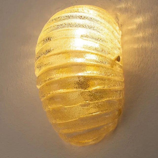Gold Vintage Italian Wall Light in Amber Murano Glass with Brass Structure, 1990s For Sale - Image 8 of 13