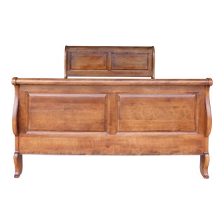 Ethan Allen Country French Queen Size Sleigh Bed 26-5611 Finish 236 For Sale