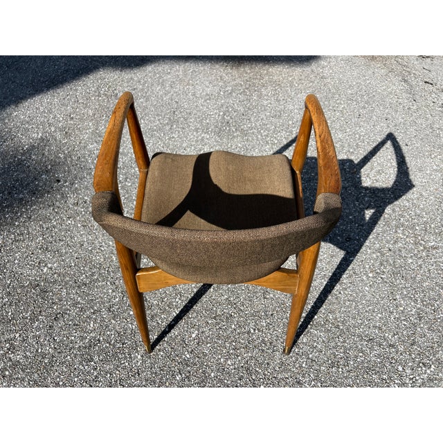 Gunlocke 1950s Vintage Attributed to Gunlocke Chair Co. in Walnut For Sale - Image 4 of 13